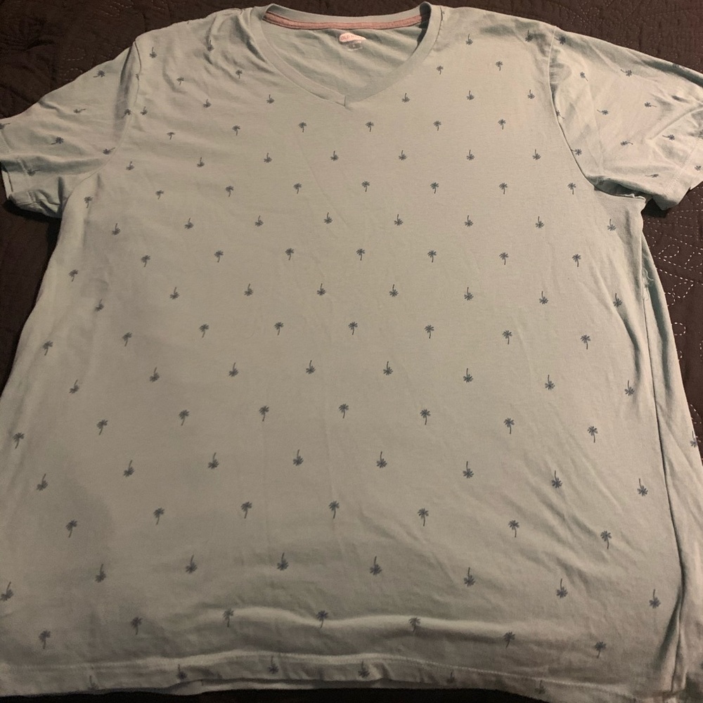 Men’s Old Navy v-neck